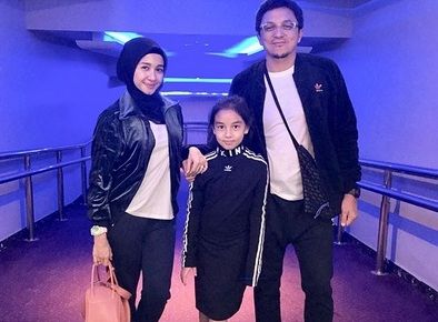 Kompak Berbusana Hitam-Putih, Laudya Cynthia Didoakan Lekas Punya Anak