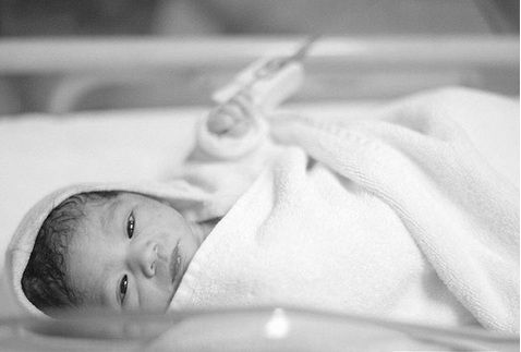 Melahirkan, Putri Cantik Ryana Dea Bernama Qiandra