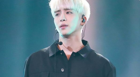 Kabar Jonghyun Meninggal Jadi Trending Topic, Fans SHINee Berduka