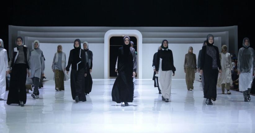 Gandeng Fenita Arie, L.tru Pamerkan 48 Koleksi Sporty dan Luxurious