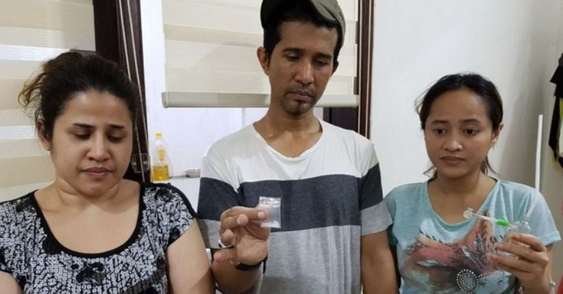 Elvy Sukaesih Belum Menjenguk Dhawiya, Pengacara: Beliau Masih Sedih