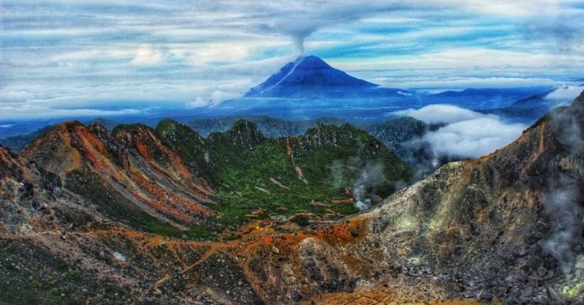 Selain Sinabung, Sumatera Utara Punya 3 Gunung yang Indah