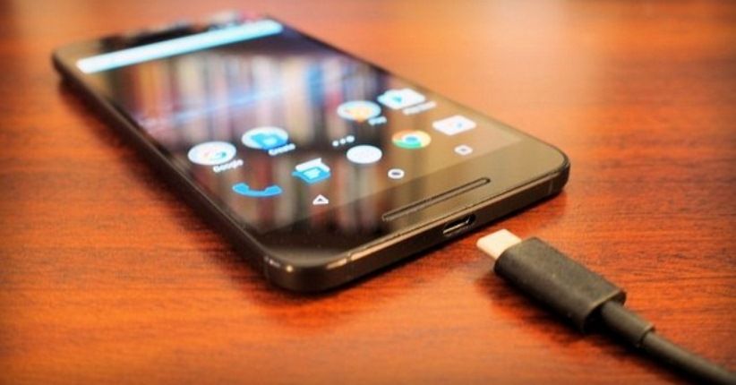 5 Trik Mengisi Daya Smartphone, Fast Charging Bukan Solusi Terbaik