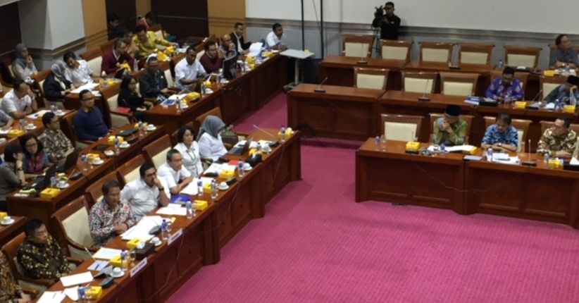 Bahas Perlindungan Data Seluler, DPR Akan Bentuk Panja