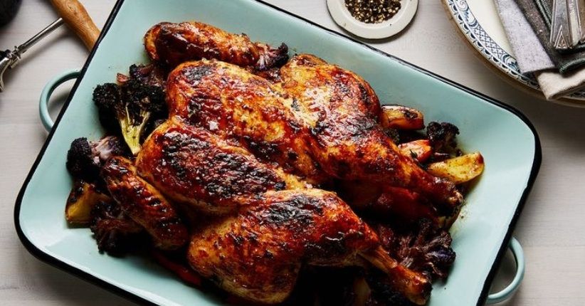 Makan Malam Lezat Ayam Madu Panggang dengan Tambahan Sayur Segar