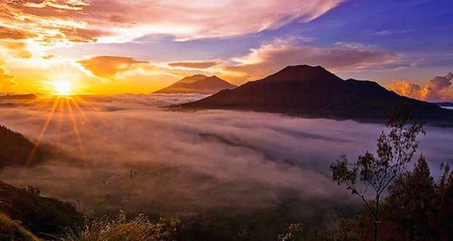 Lima Gunung di Bali, Keindahan Puncaknya Jadi Incaran Turis