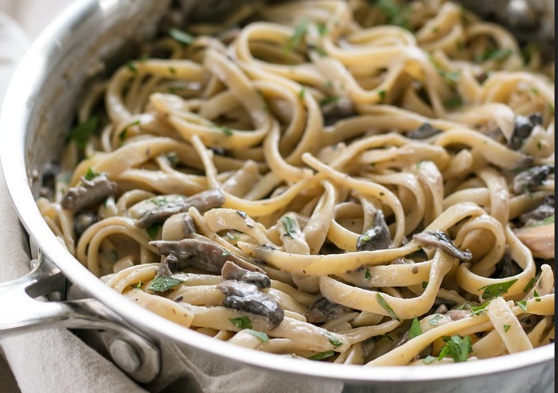 Lezatnya Pasta Saus Jamur, Nikmat Disantap Hangat-Hangat