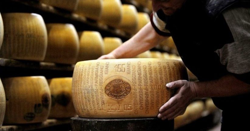 6 Pilihan Wisata Pencinta Keju, Kunjungi Alkmaar Cheese Market Belanda