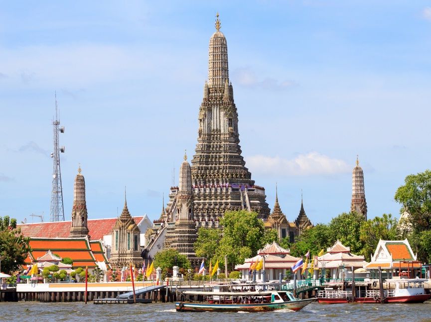 5 Hal Paling Mengerikan Dilakukan Turis Sepanjang 2017