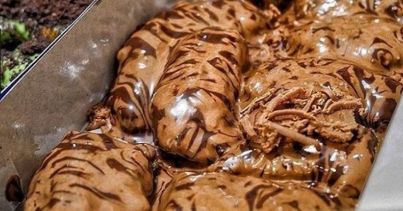 Jakarta Diguyur Hujan, Enaknya Makan Nugget Pisang