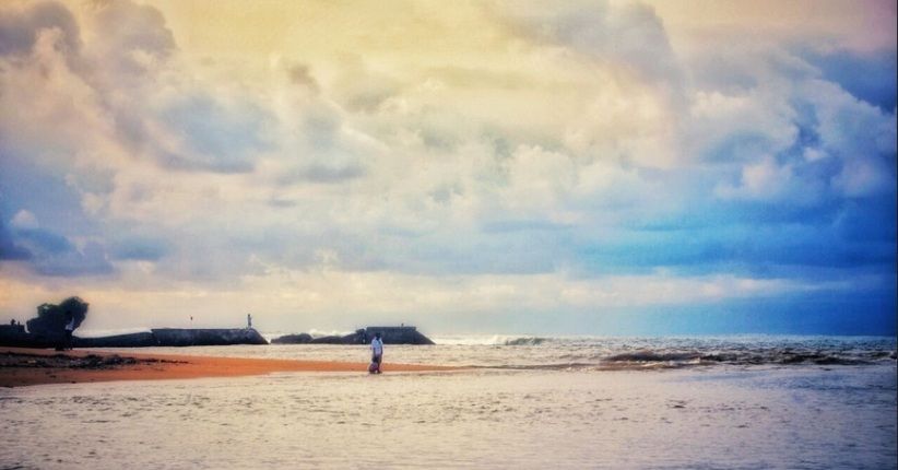 Seru, Touring Manaqib Sambil Menikmati Pantai Santolo di Garut