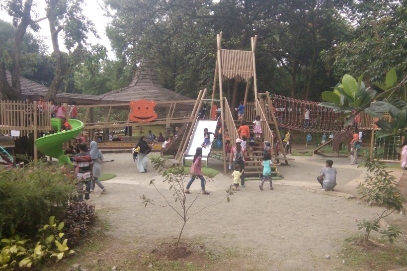 Asyiknya Liburan di Ragunan, Lihat Satwa dan Bawa Pulang Foto