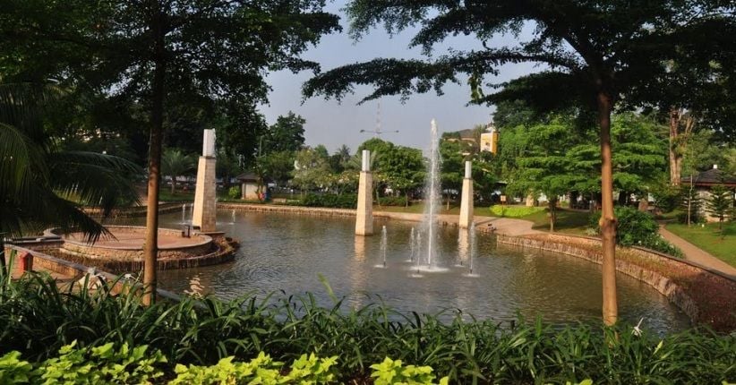 3 Pilihan Wisata di Jakarta, Taman Barito Pohonnya Terkenal Rimbun