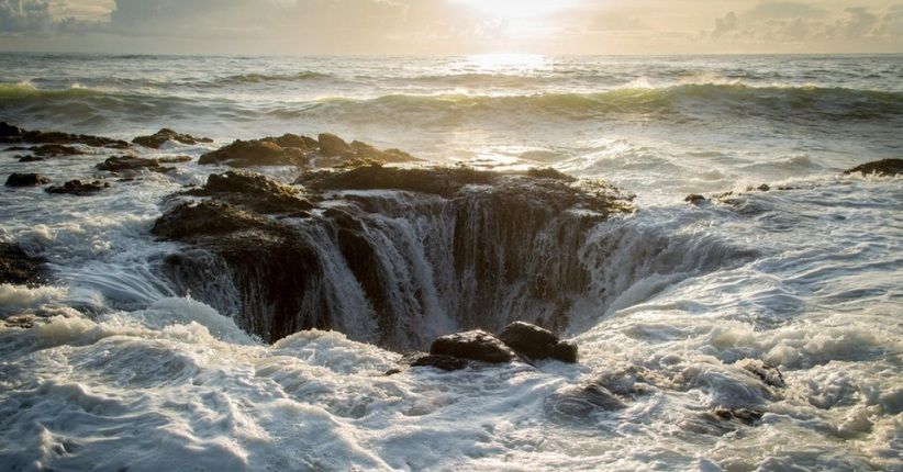 5 Destinasi Misterius Dunia, Salah Satunya Lubang Thor Pantai Oregon