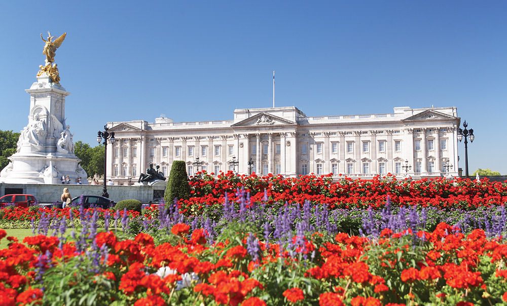 Berlibur ke Inggris, Ini Hal Paling Dirindukan Dewi Sandra