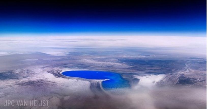 Foto Menakjubkan Pemandangan Langit, Petir dan Sunrise Terlihat Indah