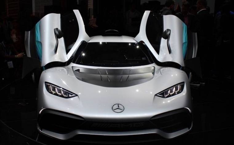 Dibanderol Rp70 M, Mercedes-AMG Project One Hanya Diproduksi 275 Unit