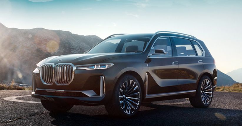 Alami Kecelakaan, BMW X7 Gagal Dipamerkan di Detroit Auto Show