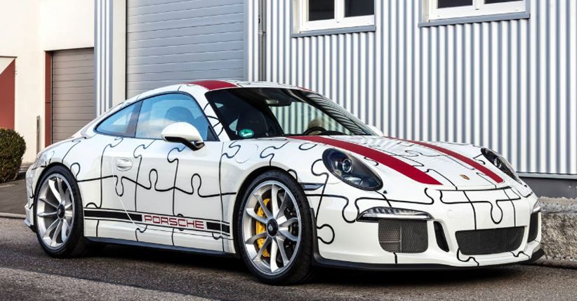 Desain Unik Porsche 911 R Bermotif Puzzle
