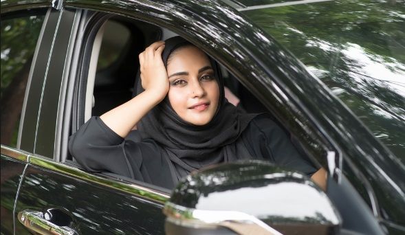 Perempuan Arab Akhirnya Boleh Kendarai Mobil dan Motor