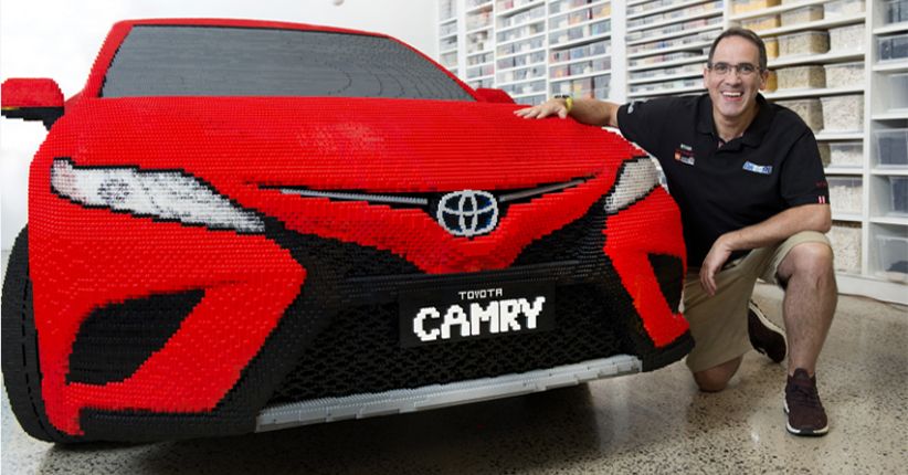 Unik, Toyota Camry Disusun dari 500 Juta Keping Lego