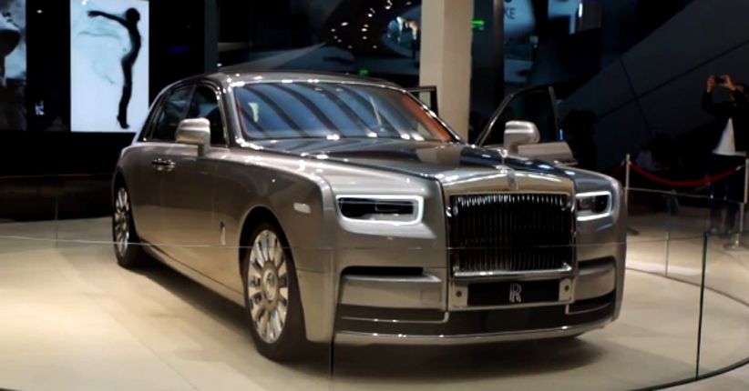 Rolls-Royce Phantom Generasi Ke-8 Dilelang untuk Amal