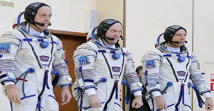 Gantikan Diapers, NASA Bikin Pakaian Luar Angkasa Built-In Toilet