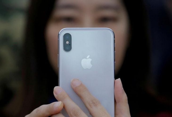Pengurangan Produksi iPhone X Berimbas ke Penjualan OLED Samsung