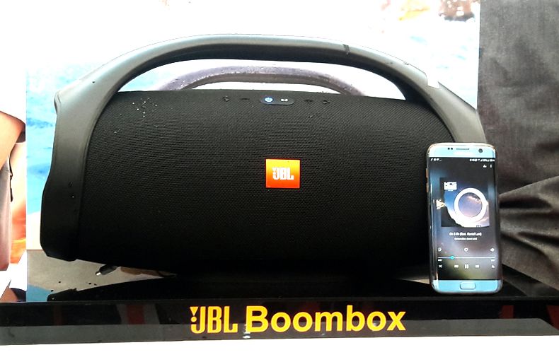 JBL Hadirkan Jajaran Speaker Tahan Air