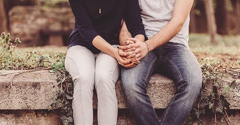 Terkuak, Bergandengan Tangan dengan Pasangan Bisa Kurangi Rasa Sakit