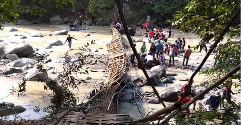 Jembatan Penangkaran Rusa Putus Diduga karena Kelebihan Beban 