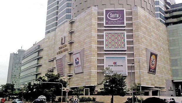 Lift Grand Indonesia Anjlok, 9 Pengunjung Terperangkap Satu Jam