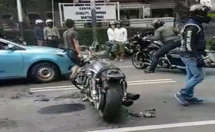 Viral, Kecelakaan Moge vs Mobil di Jalan Pakubuwono Kebayoran Lama 