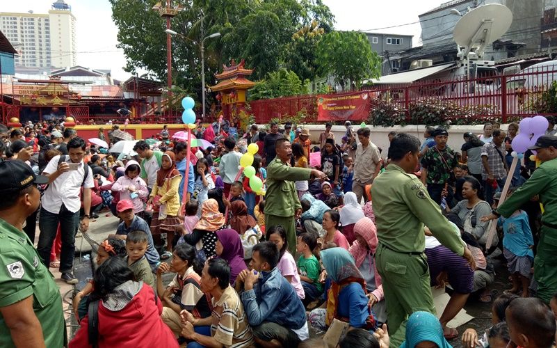 Antisipasi Berebut Angpao, Dinsos DKI Sebar Tim di Sekitar Wihara