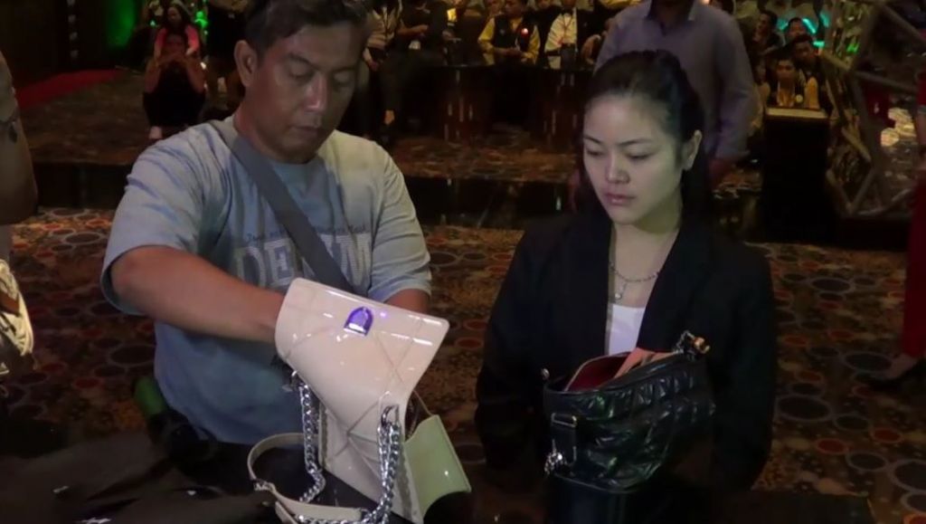 Karaoke dan Diskotek Sense Dijaga Ketat Belasan Pria Berbadan Tegap