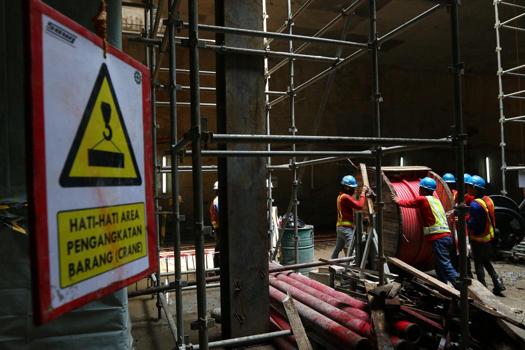 PT MRT Investigasi Musibah Beton Pembatas Ambruk 