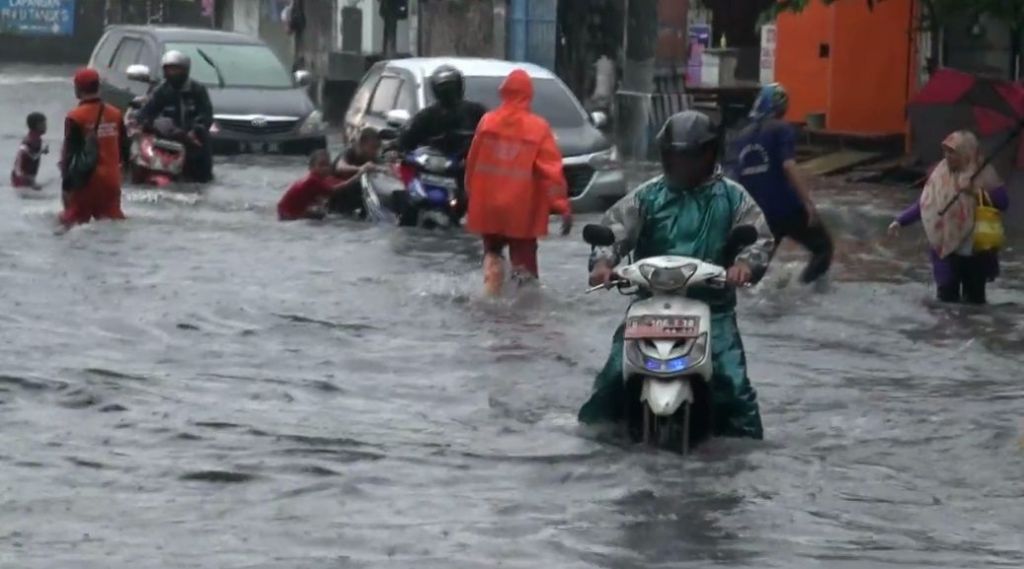 Hujan Lebat, Sebagian Wilayah Jakarta Tergenang Banjir 