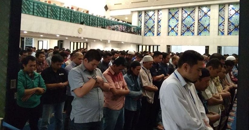 Gerhana Bulan, Karyawan MNC Group Salat Khusuf Berjamaah