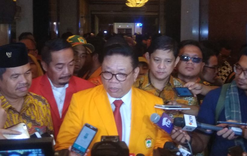Agung Laksono Dukung Pemecatan Erwin Aksa dari Kepengurusan Golkar
