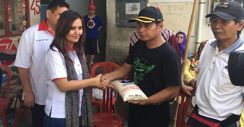 Peduli Korban Kebakaran Mampang, Kartini Perindo Berikan Bantuan