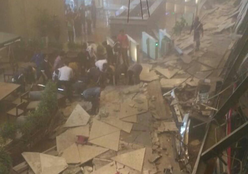 Mezzanine Gedung BEI Roboh, Korban Terbanyak Mahasiswa asal Palembang