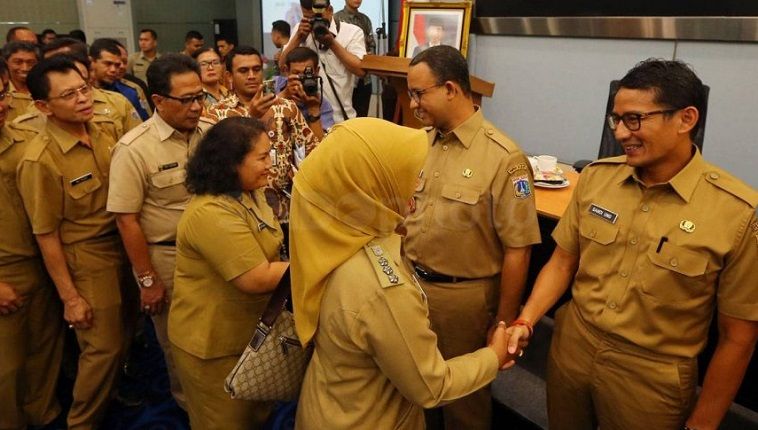 100 Hari Kerja, Sandi: Bukan Saatnya Kita Menepuk Dada