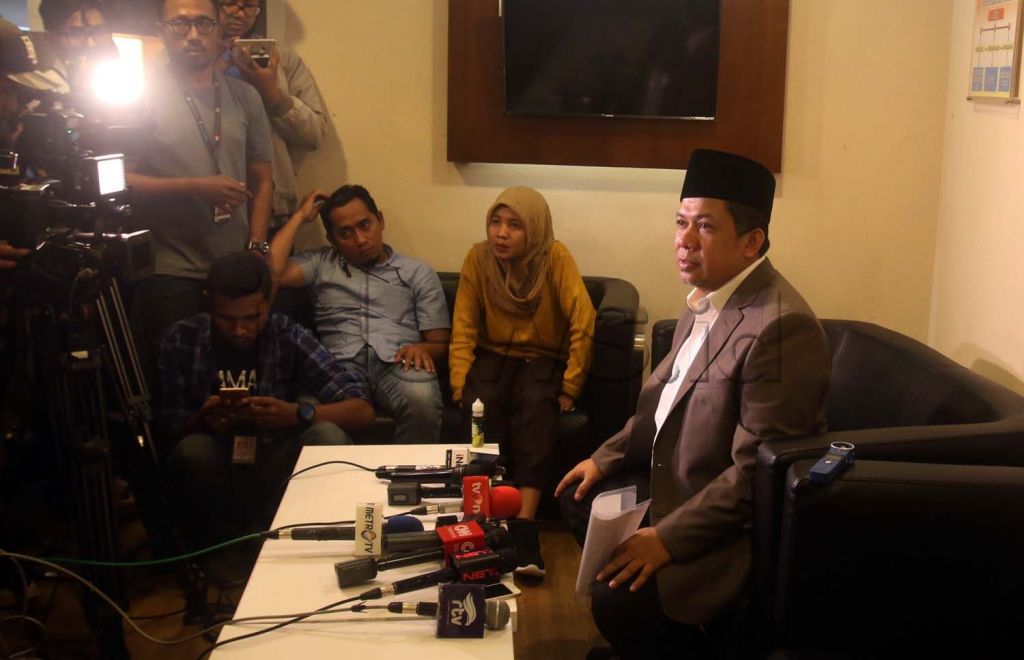 PKS Ingin Copot Fahri Hamzah dari Pimpinan DPR
