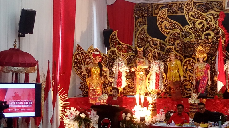 Megawati Tunjuk I Wayan Koster dan Tjok Ace Jadi Cagub-Cawagub Bali