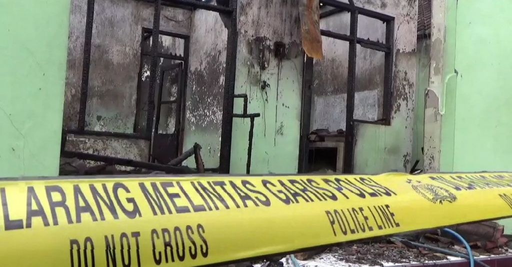 Tak Diberi Uang untuk Beli Miras, Pemuda Ini Bakar Rumah Orang Tuanya