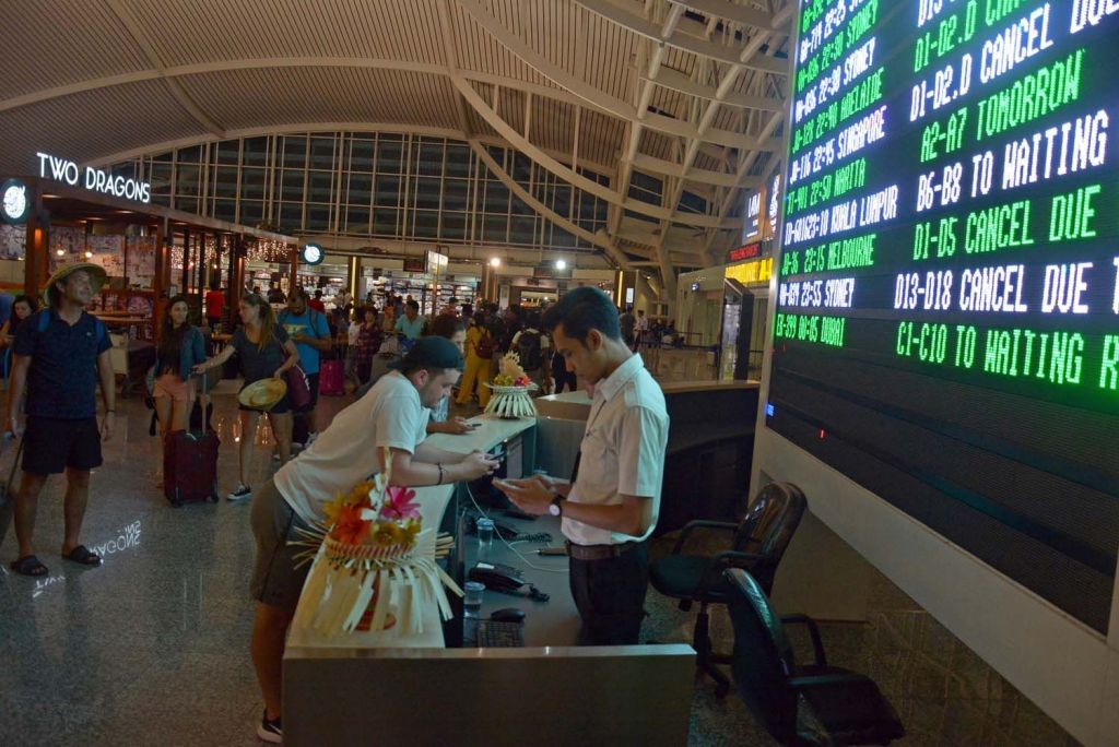 445 Jadwal Penerbangan di Bandara Ngurah Rai Dibatalkan