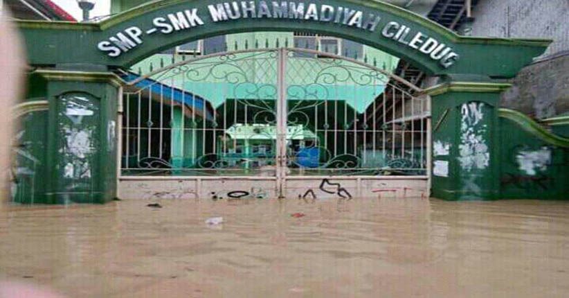 Curah Hujan Tinggi, Banjir dan Longsor Terjang 7 Daerah di Jabar