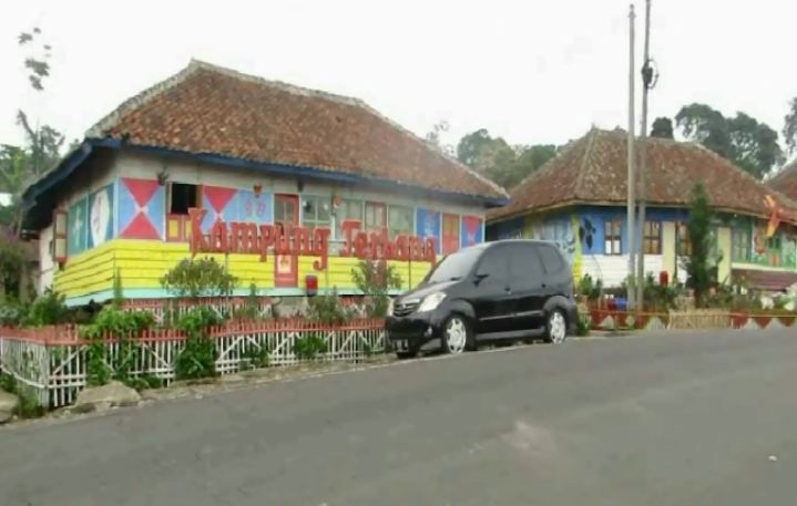 Kampung Terbang Subang yang Dulu Kumuh, Kini Penuh Warna
