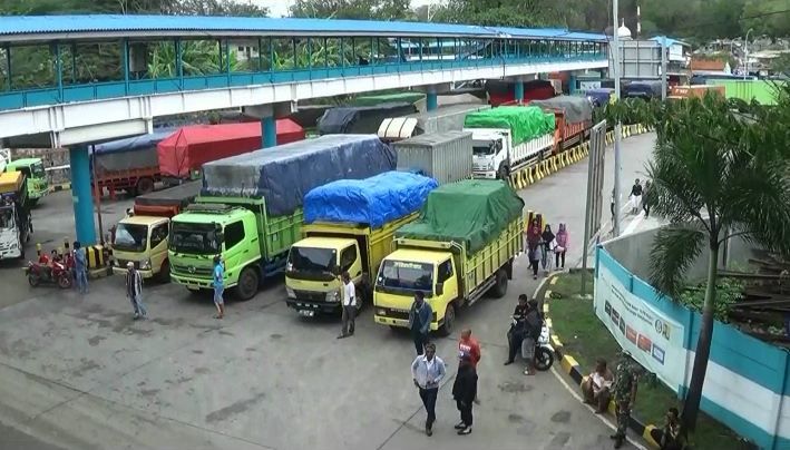 Pelabuhan Jepara Ditutup Sementara karena Cuaca Ekstrem
