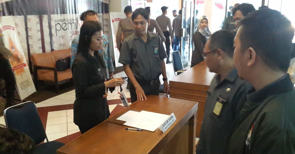 Hari Pertama Pendaftaran, Belum Ada Paslon yang Mendaftar